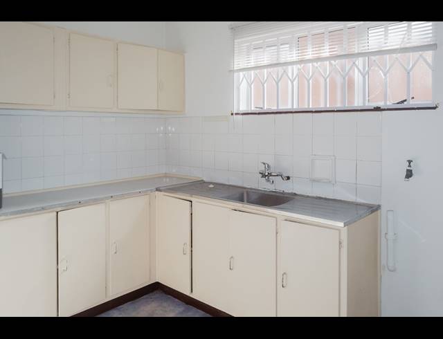 2 BEDROOM APARTMENT FOR SALE IN SCOTTBURGH CENTRAL